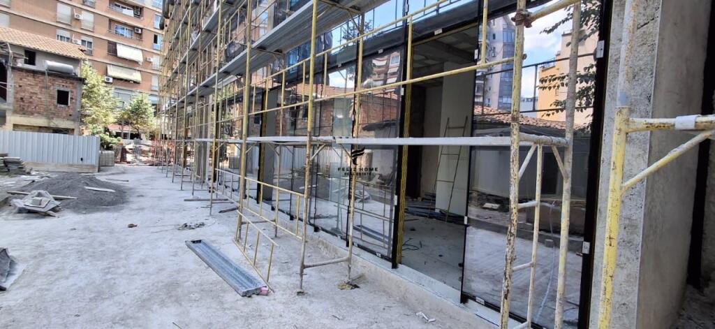 SHITET DYQAN 84 M2 RRUGA E DIBRES 590.000 EURO