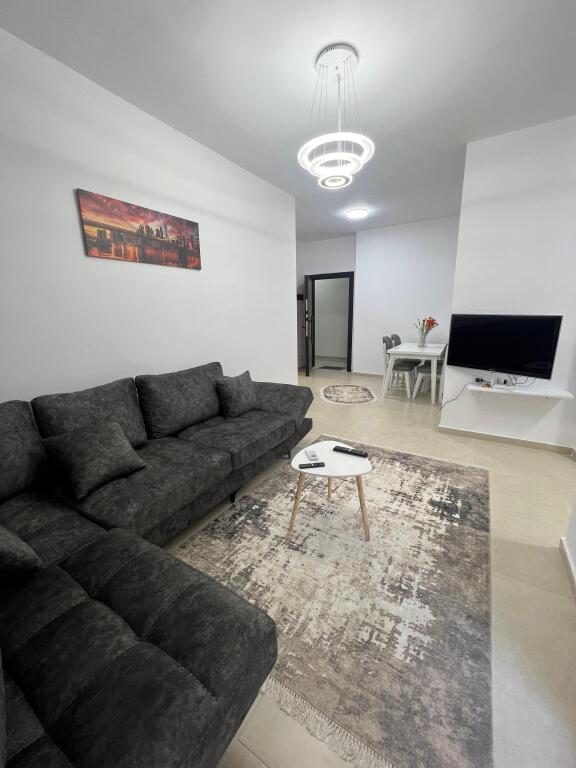 Affittasi appartamento 1+1 vicino a 5 Maji