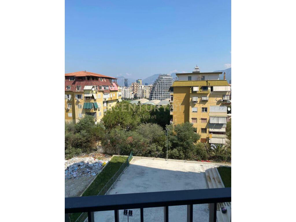 🏢 2-Bedroom + 2 Bathrooms Apartment for Sale at “Lake View” Residence