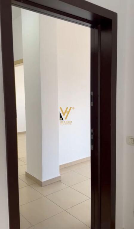 JEPET ZYRE 75 M2 ME QIRA TE 5 MAJI 350 EURO