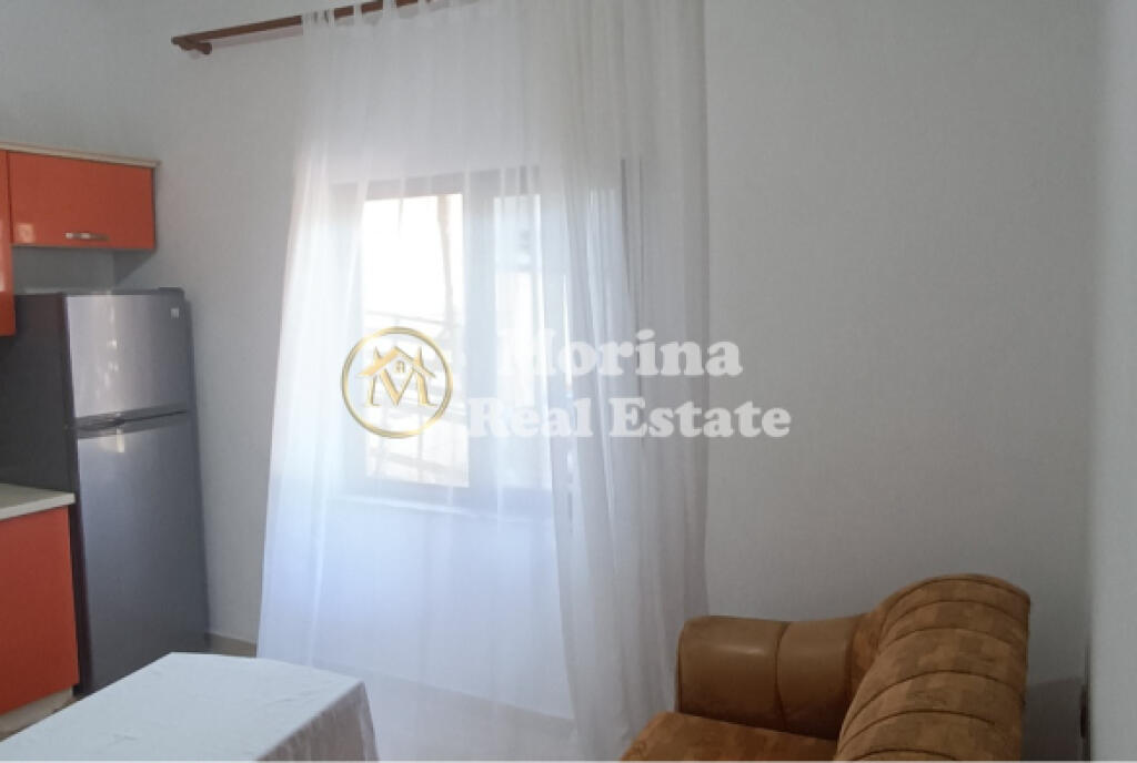 Affitto, Ingresso Privato 1+1+posto auto, Allias, 320 Euro/Mese