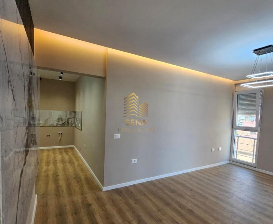 For sale, Apartment 2+1, Pazari i Ri, 195,000 Euro