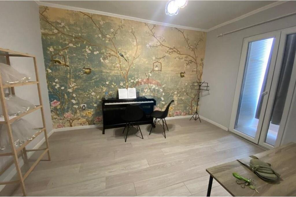 Apartment for Rent at 21 Dhjetori.