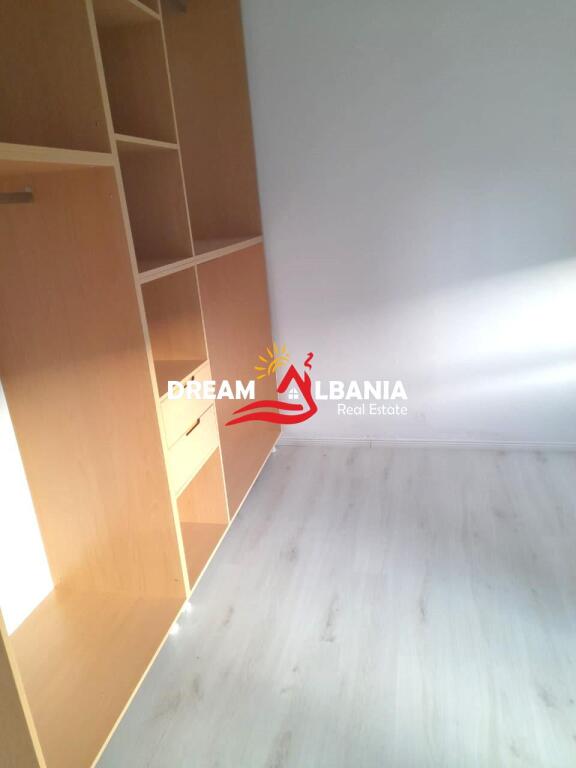 Apartament 2+1+2 me qera ne Xhamllik prane Karburant Kastratit (ID 42215318)
