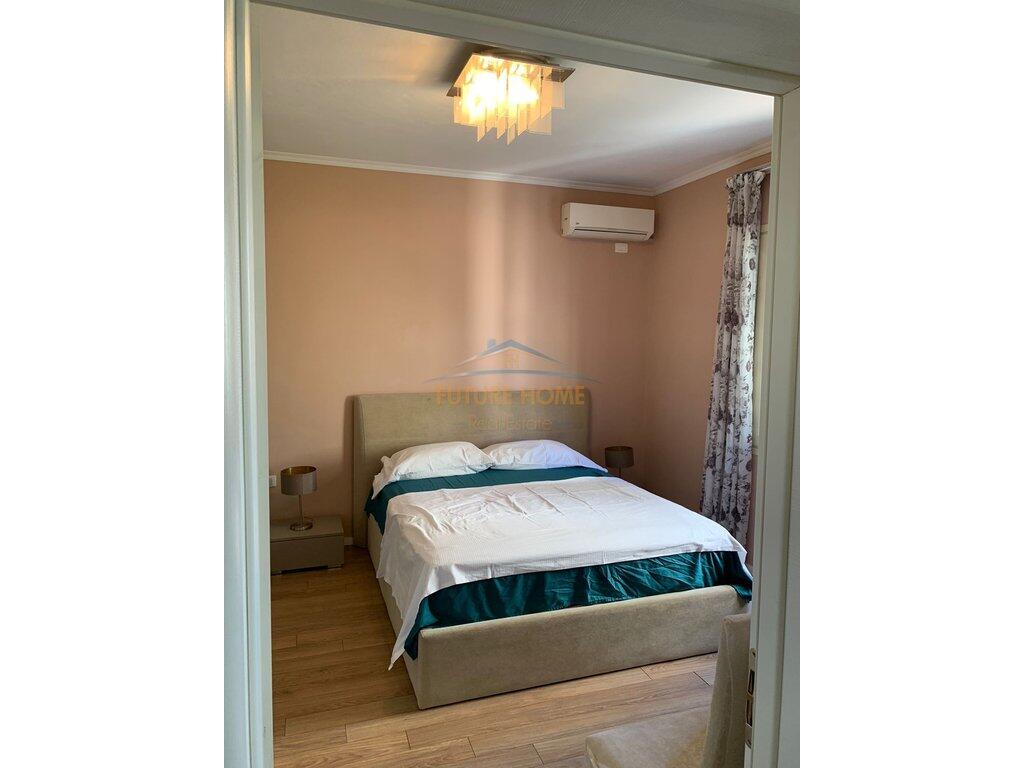 Tirane, affittasi appartamento 1+1, 3° piano, 51 m², 600 € (VIA MINE PEZA)
