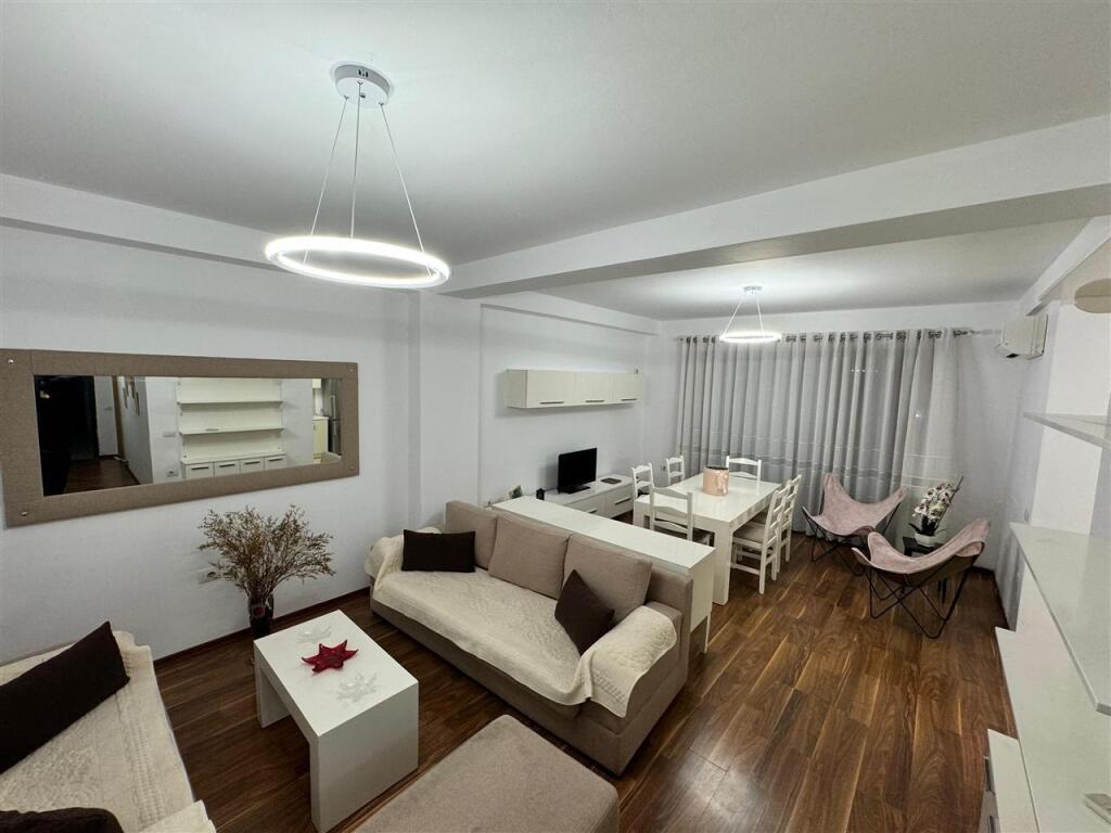 Apartment 3+1+2 for Rent – Peti Street, near Hotel Sokrati
