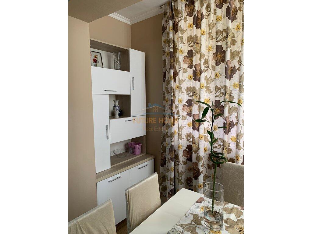 Tirane, affittasi appartamento 1+1, 3° piano, 51 m², 600 € (VIA MINE PEZA)
