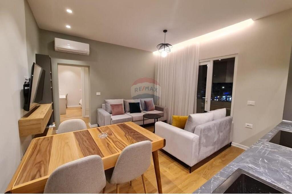 Investimento ideale nel cuore di Tirana Appartamento 2+1 + Monolocale in 21 Dhjetori