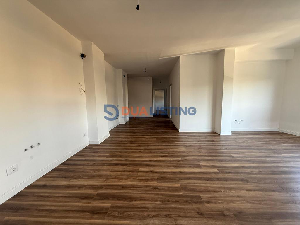 Office for rent, Unaza e Re!