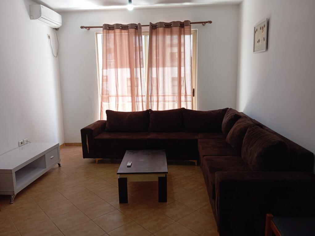 Jepet me qira 1+1 ASTIR BLV MIGJENI 400 mije