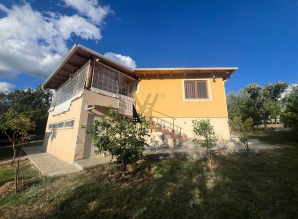 VILLA 3+1+2+BLK IN VENDITA A DAIAS, PETRELE 600.000 EURO