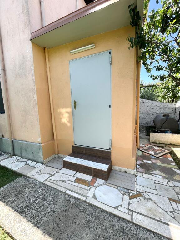 House for rent in very good condition
