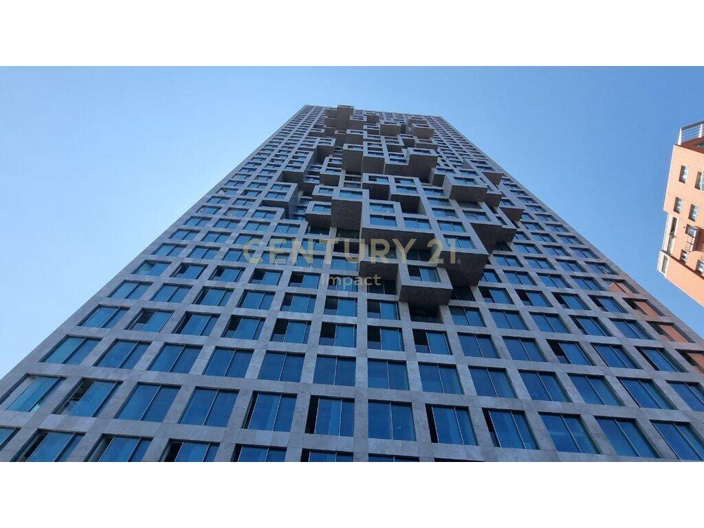 Ambient Komercial me Qira – Kati 0, Buzë Rrugës Kryesore, Downtown, Tiranë – 4000€