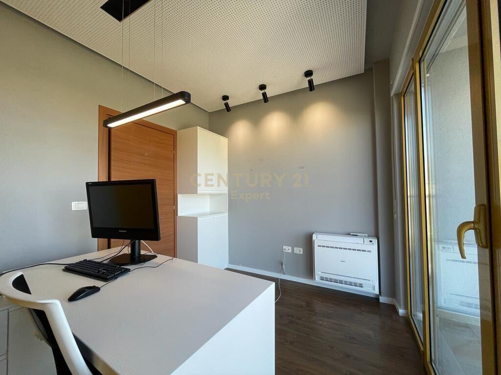  Office Space for Rent – Ish-Blloku Area, near the Twin Towers
