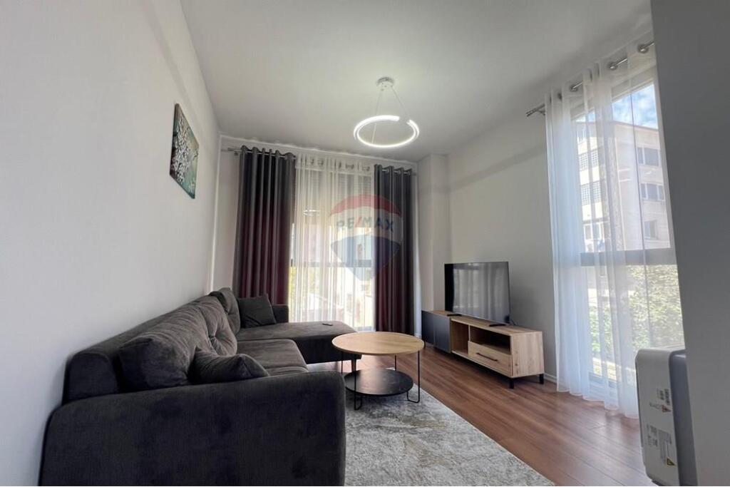 Apartament 2+1+2 per qira te ASL Xhamllik