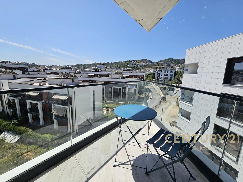 🌿 Brand-New 2-Bedroom, 2-Bathroom Apartment for Rent + Private Parking | Dry Lake Area