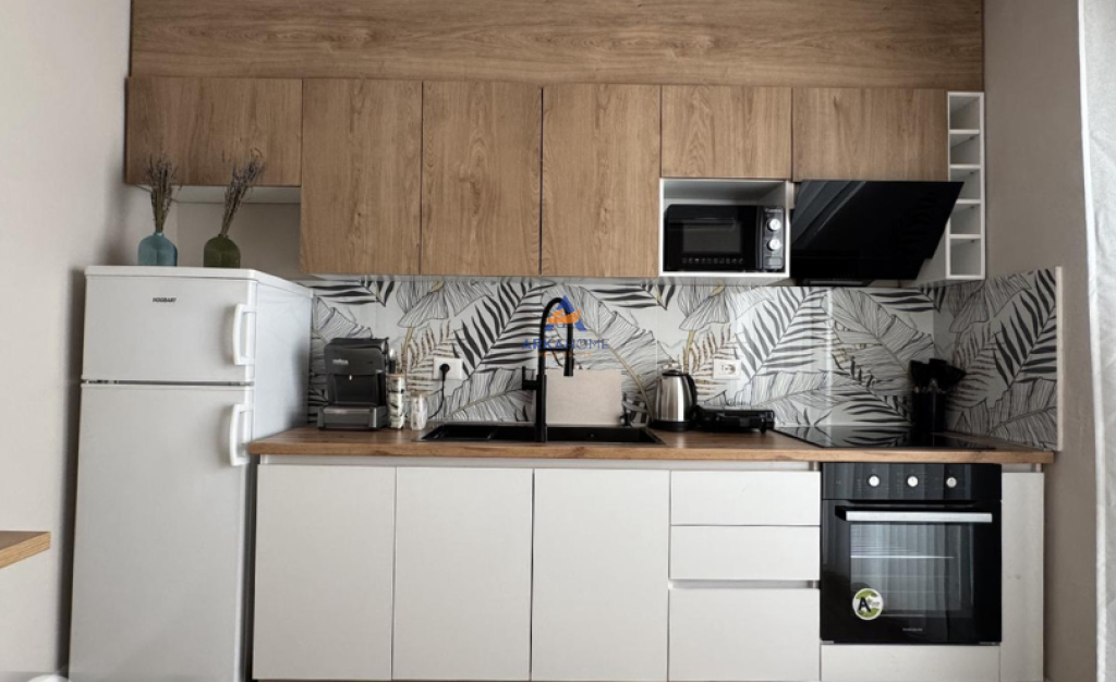 AFFITTASI APPARTAMENTO 2+1 "PRESSO KAFE FLORA, CENTRO" 1200 EURO (TRATTABILE).