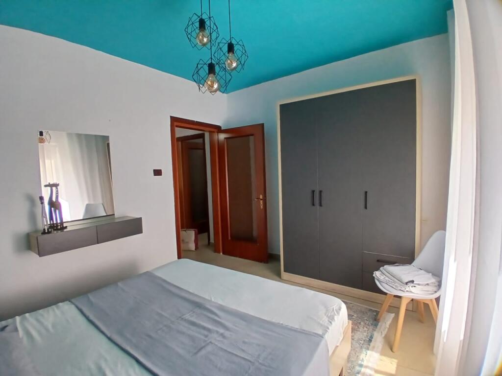 Appartamento 1+1 in affitto, vicino a Caffe Flora, via Durresit