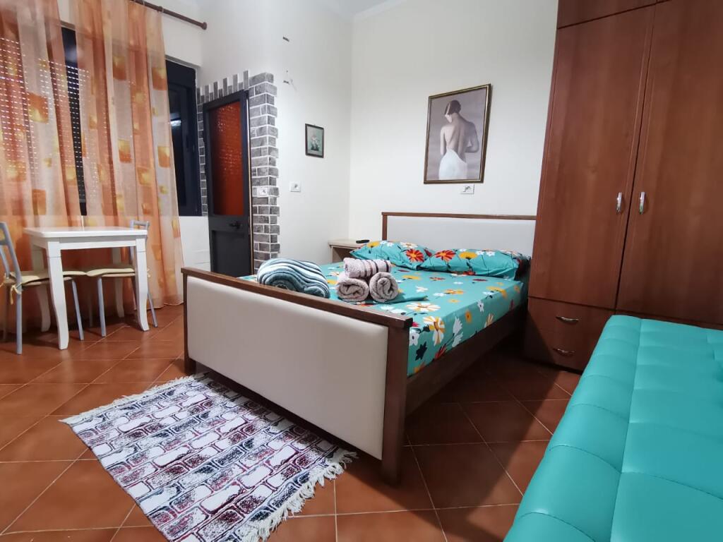 Affittasi appartamento monolocale 340€ Via Gjon Milli, Nuovo Viale