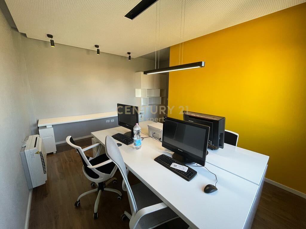  Office Space for Rent – Ish-Blloku Area, near the Twin Towers
