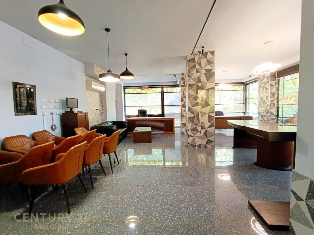 OFFICE FOR RENT – VERY CLOSE TO THE TIRANA PROSECUTOR'S OFFICE