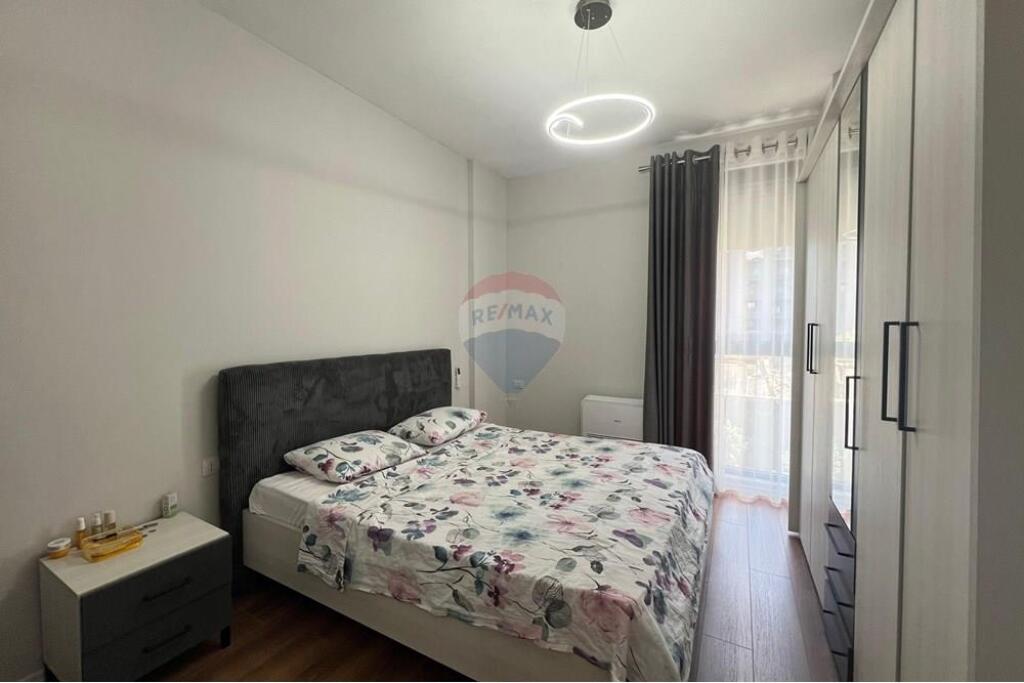Apartament 2+1+2 per qira te ASL Xhamllik
