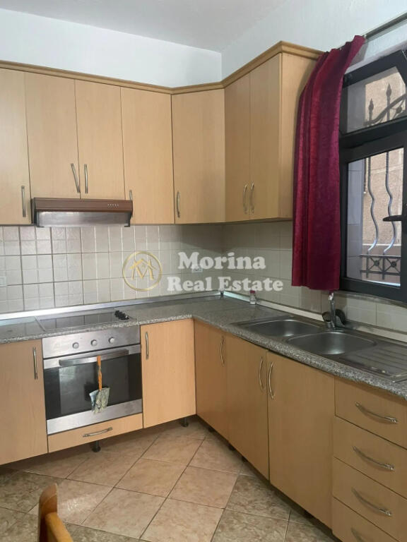 Affitto, Casa Privata 1+1, Via 5 Maji, 300 Euro/Mese