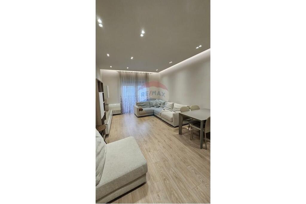 Apartment 3+1+2 for sale.