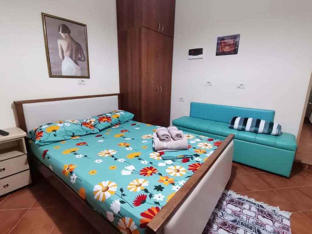 Affittasi appartamento monolocale 340€ Via Gjon Milli, Nuovo Viale