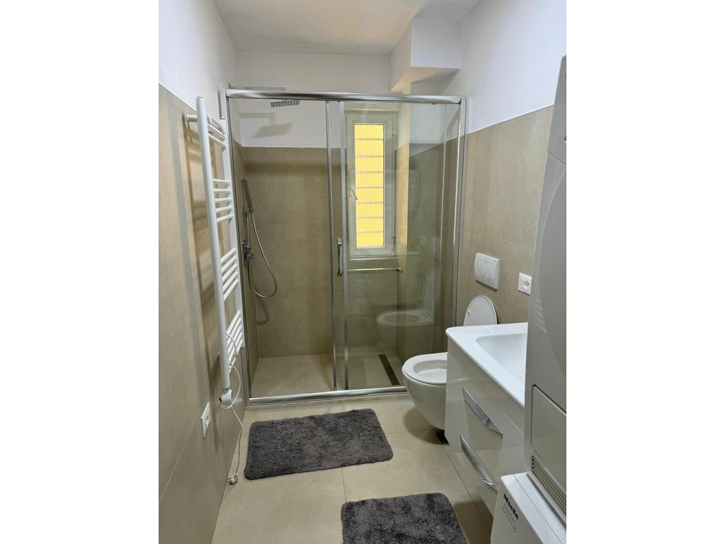 Apartament 2+1 me qera te Tregu Elektrik