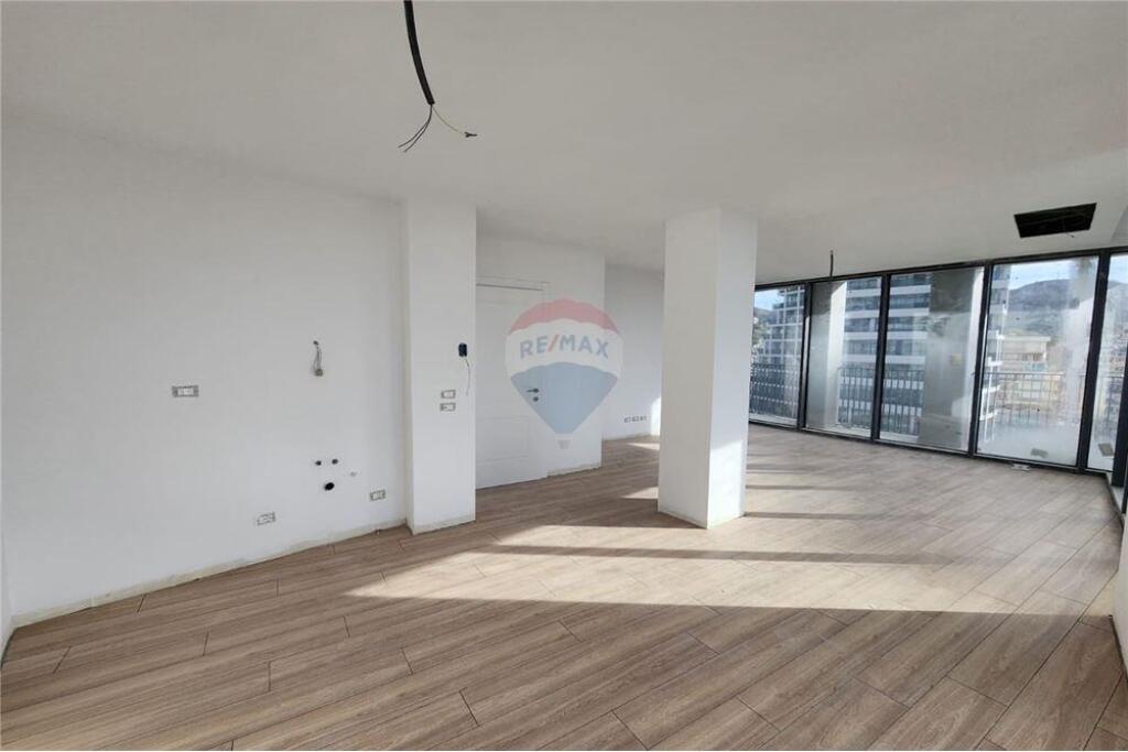 Office for rent Lake WIEV !