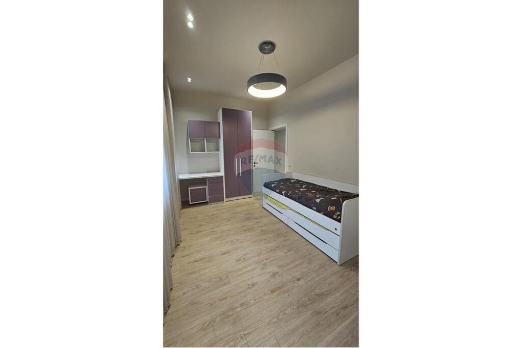 Apartment 3+1+2 for sale.
