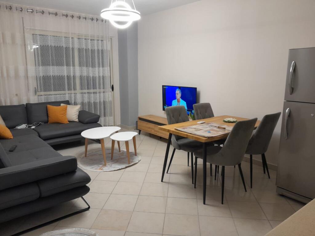 Apartament me Qira  • 1+1 + Ballkon📍Ura Dajlanit Durrës • 400€ neto✅