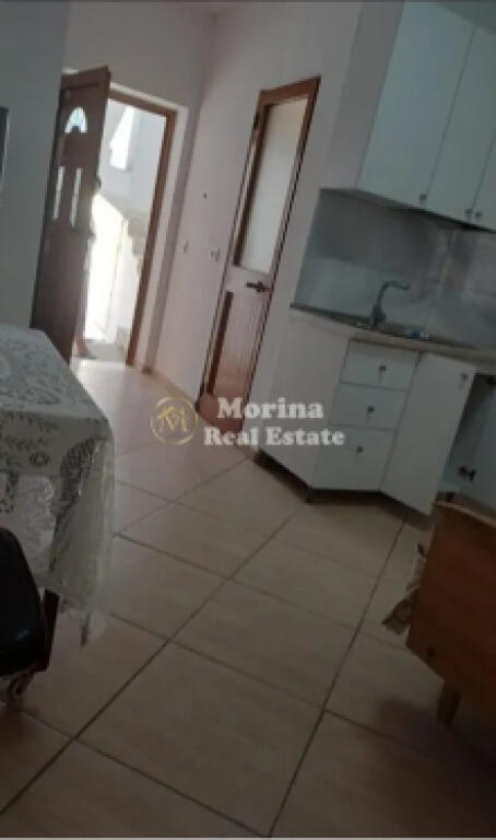 Affitto, Casa Privata 1+1, Via Ahmet Qorraliu, 250 Euro/Mese