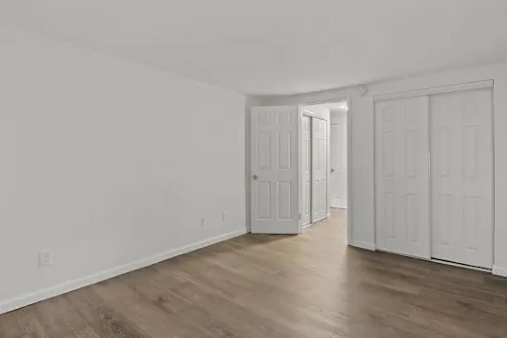 Zyre me qera 2+1 Ne Kompleksin ASL (ID BZ2199) Tirane