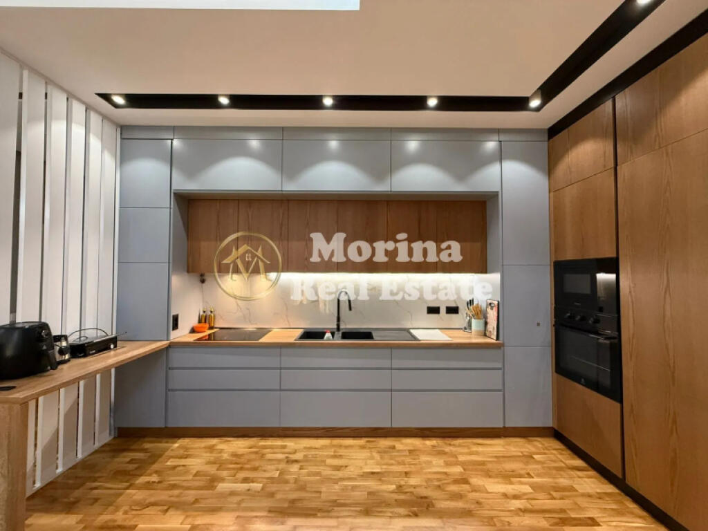 Vendita, Appartamento + Veranda, Attico, Fresku, Prezzo 300000 Euro (Rate)
