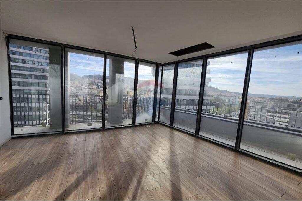 Office for rent Lake WIEV !