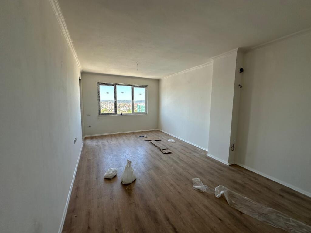 APARTMENT READY FOR LIVING AT UNIVERS CITY, 2+1+2 TIRANA
