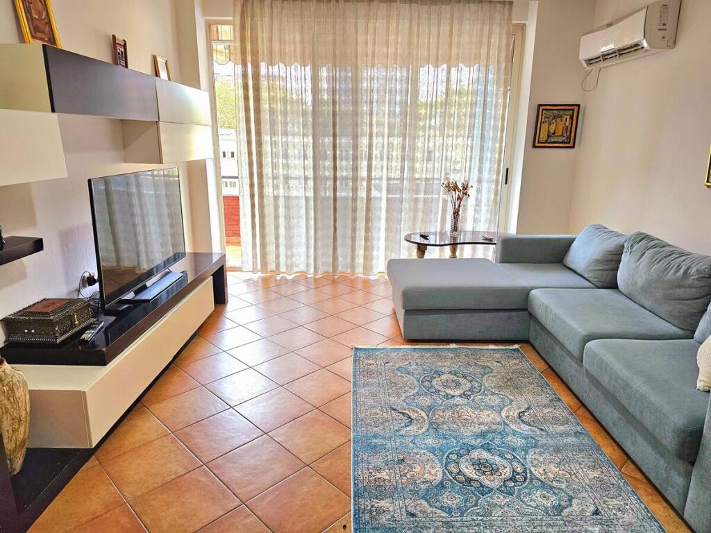 Apartament Per Qira – Pranë Air Albania Stadium (RTSH)