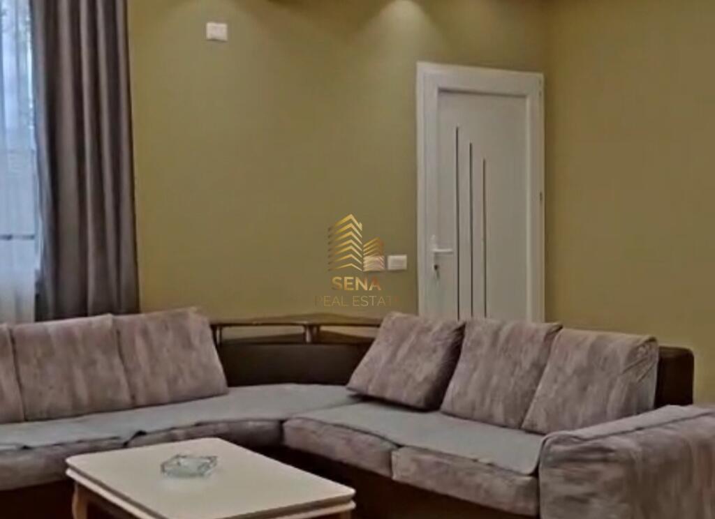 Rent, Private Entrance, 2+1+2wc, Sauk, 800/Month