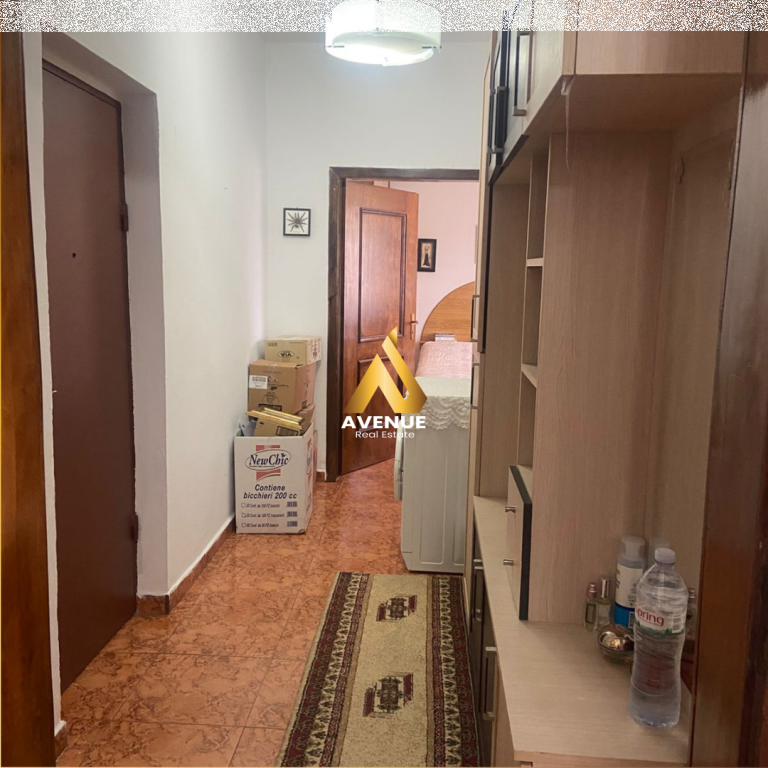 AFFITTASI APPARTAMENTO 1+1 VIA SHEFQET MUSARAJ, VICINO A 21 DHJETORI, TIRANA