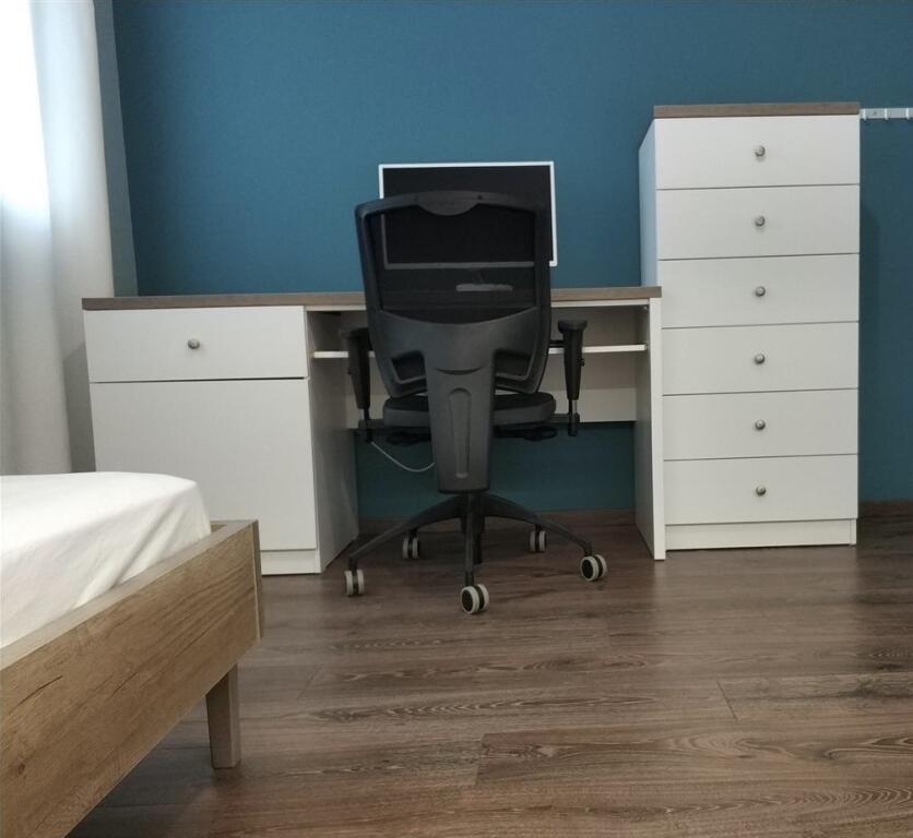 (Jepet apartament 2+1+2 me qera ne rrugen Islam Alla(myslym shyr))