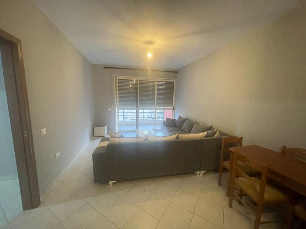 In Affitto Appartamento 2+1+1 Balcone