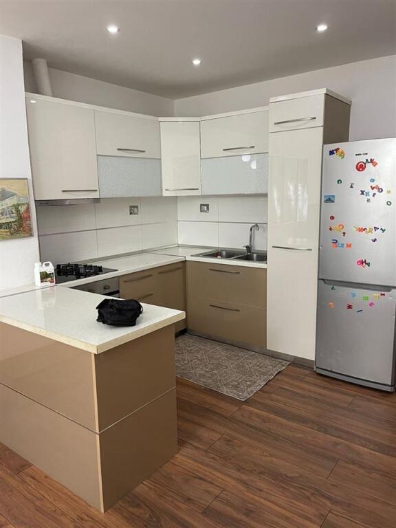 2+1 Apartment for rent at the Paris Commune / Eleonora (500 Euro)