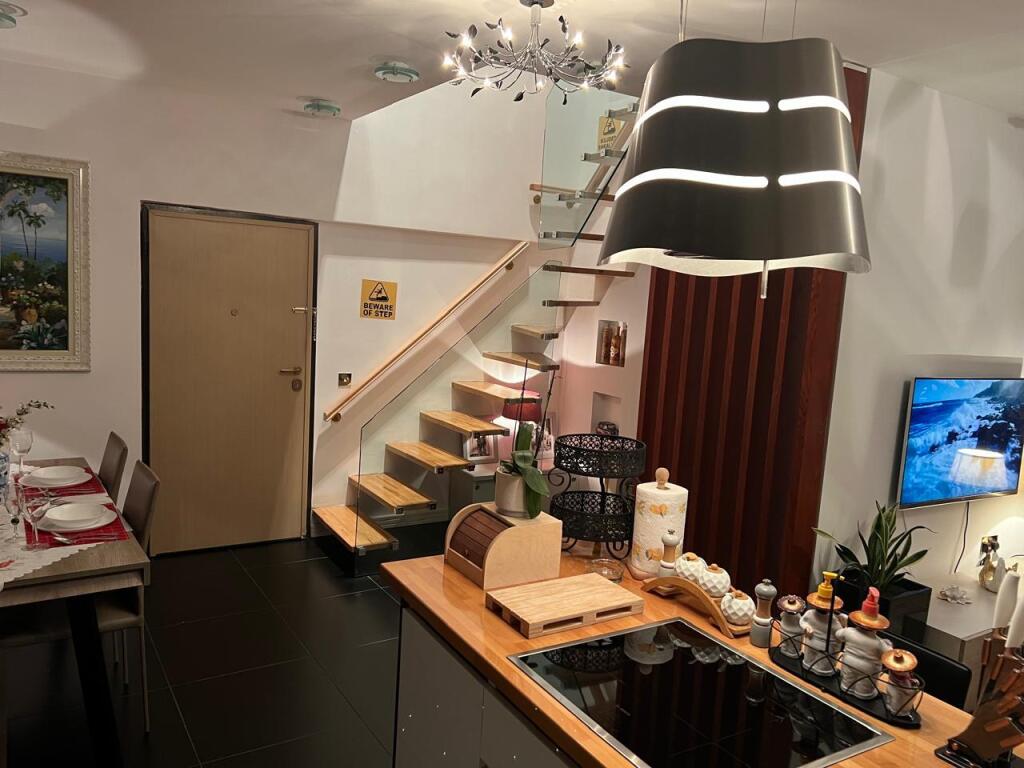 Super Dupleks per qira te Kristal Center
