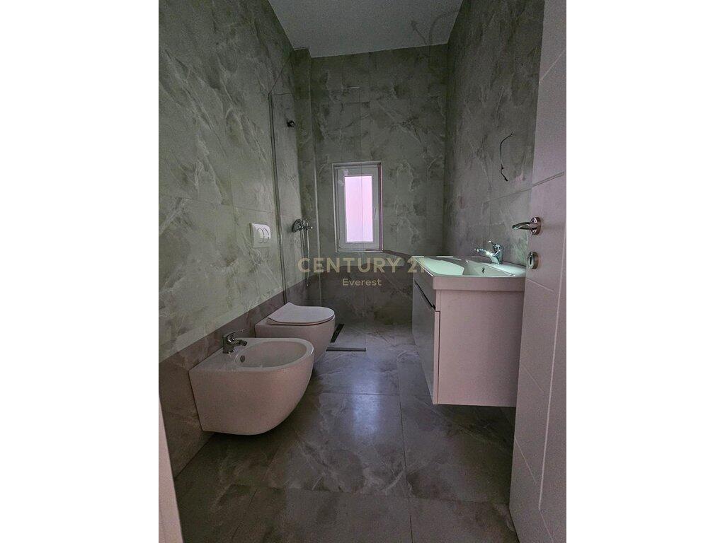 Appartamento 2+1 in vendita in Via Kavaja!
