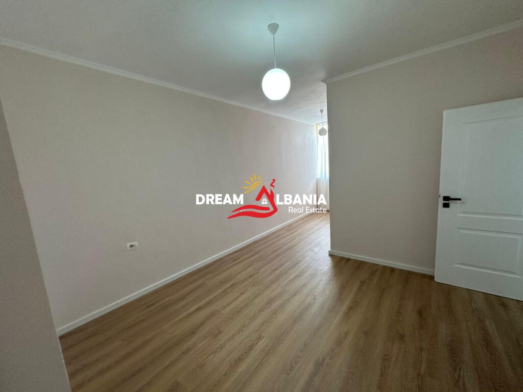 Appartamento 1+1 in vendita in via Kavaja, vicino al centro Globe (ID 41111109)
