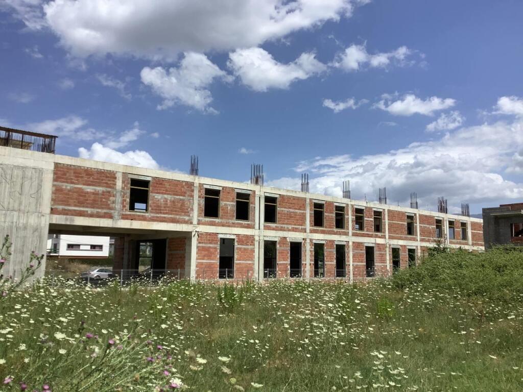 MAGAZZINO IN AFFITTO 2000 M2 KAMEZ 9.000 EURO
