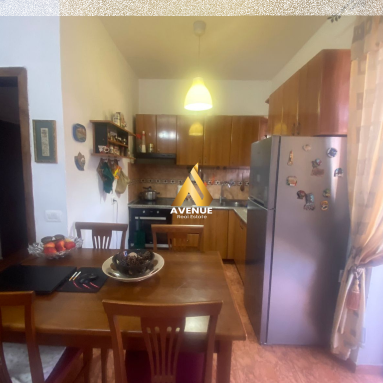 AFFITTASI APPARTAMENTO 1+1 VIA SHEFQET MUSARAJ, VICINO A 21 DHJETORI, TIRANA