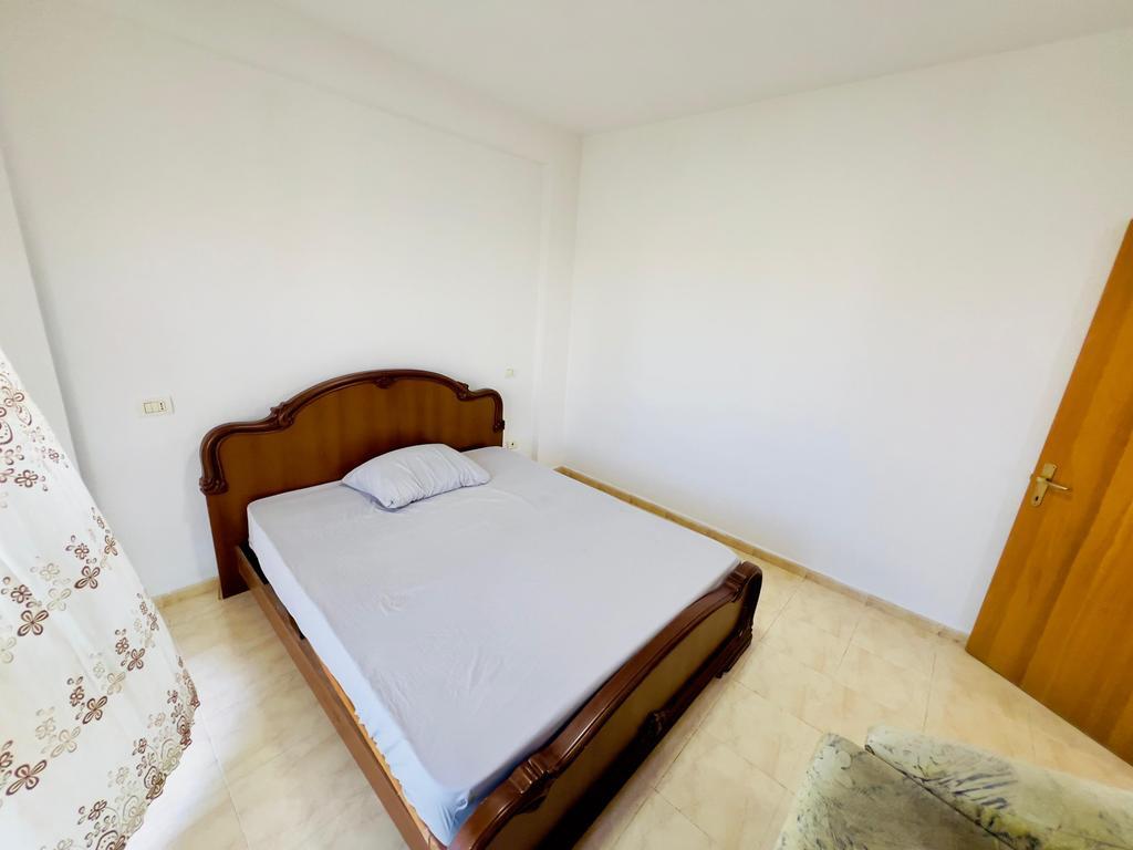 Apartament 2+1 prane "Hotel Adriatiku" Durres !